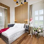 Hotel Kincsem Kastely 4*