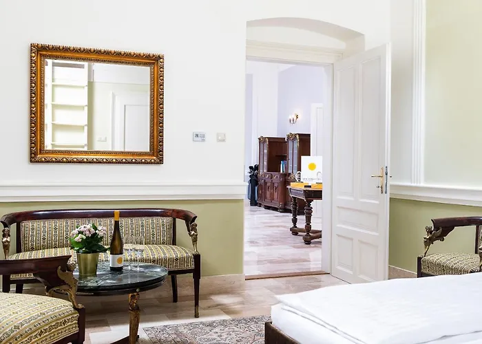 Отель Kincsem Kastely Tolcsva